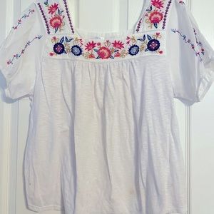 Time and Tru Babydoll top with embroidery-White with multicolor flowers, size XL
